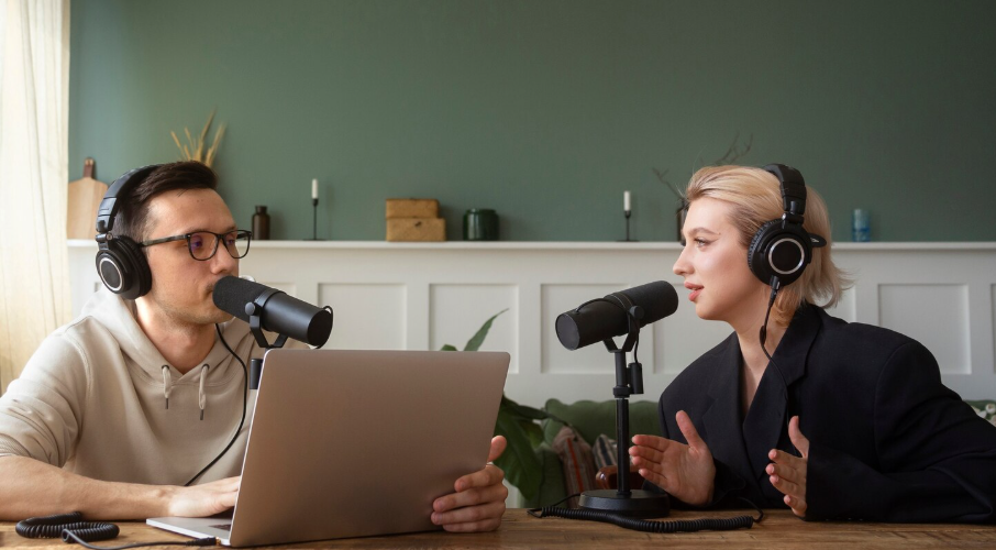 Sonic Branding in Podcasts: Why Music, Intros & Outros Matter More Than Ever